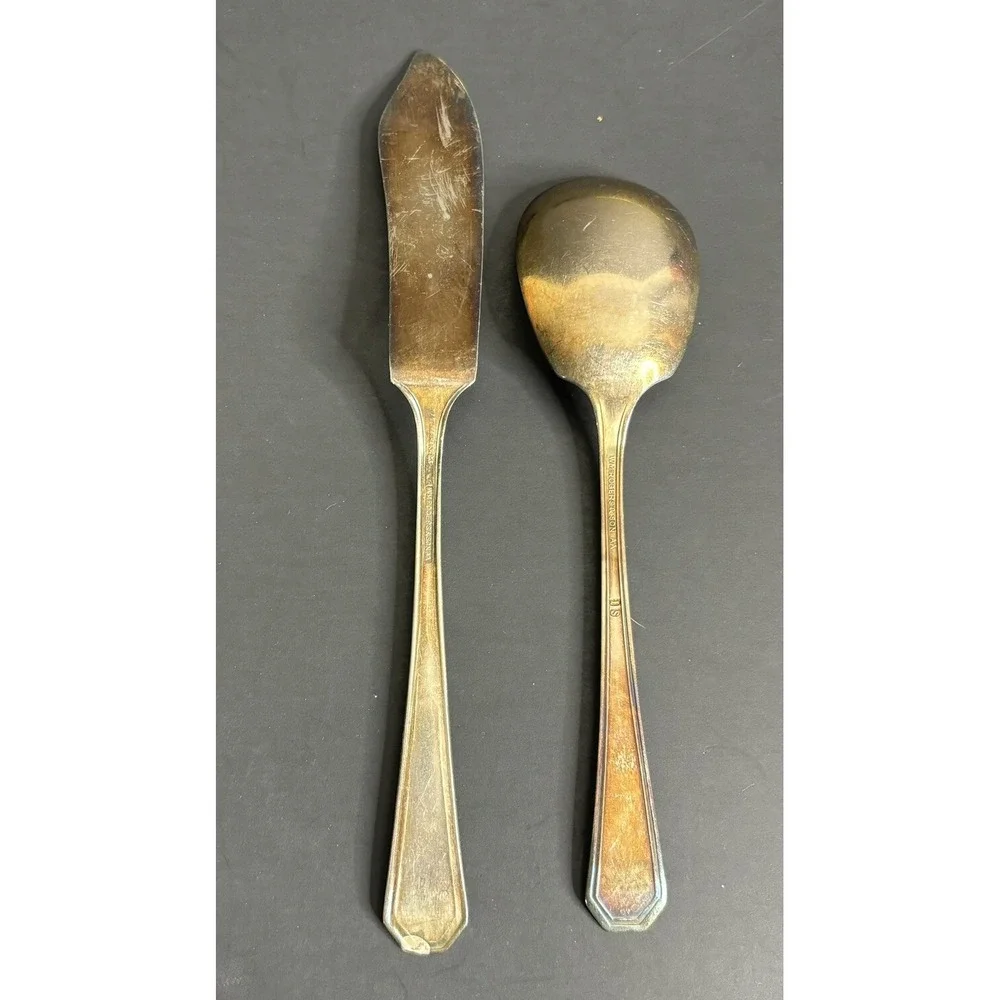 WM Rogers Mayfair Flat Handled Butter Knife and Sugar Spoon Silverplate